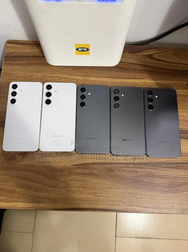 New Samsung Galaxy S24 128 GB Black · Photo 1