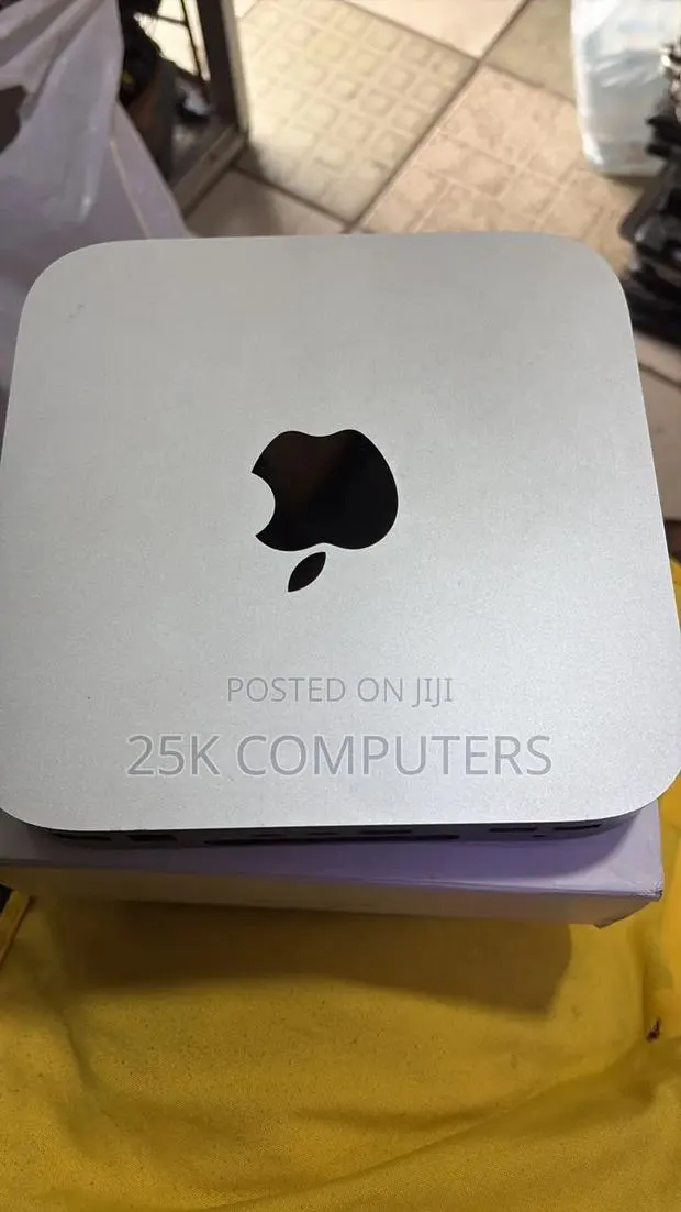 Desktop Computer Apple Mac Mini M2 8GB Apple M2 SSD 512GB · Photo 1
