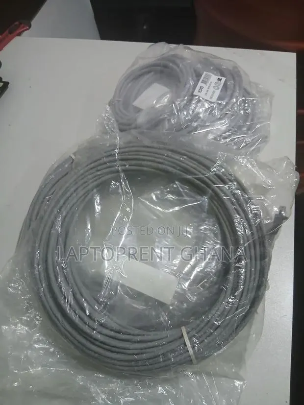 Cat 6 Patch Cable · Photo 1