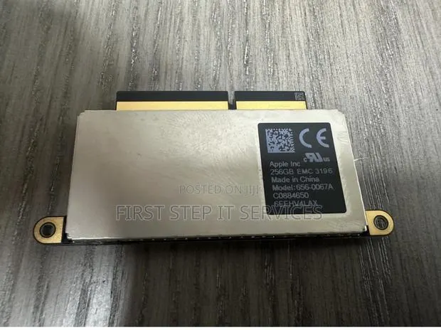 Macbook Pro 13 A1708 Late 2016 Mid 2017 SSD · Photo 1