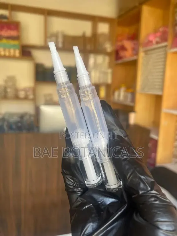 Cuticle Oil Pen Tube for Nails and Lipgloss (5ml) · Photo 1