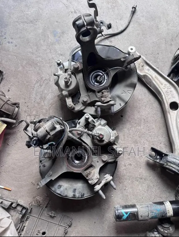 Honda Accord 2018,2022 Front Hub Complete · Photo 1