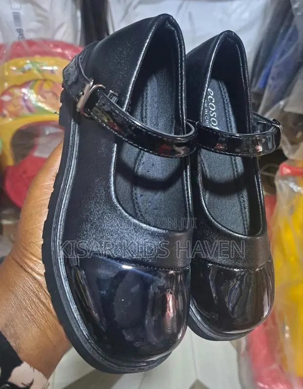 School Shoes for Girls Size 25, 33 ( Reduced to Clear) · Photo 1