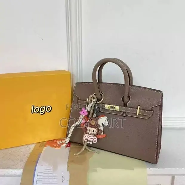 Hermes Bag With Charm · Photo 1