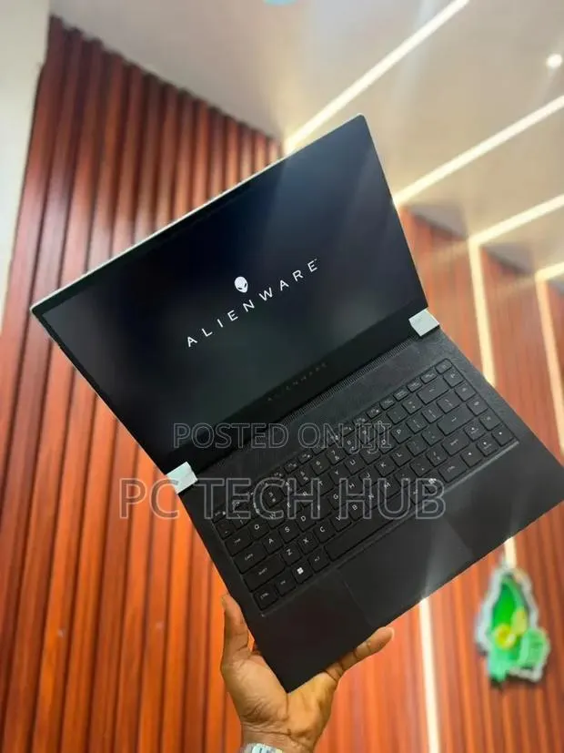 New Laptop Alienware X14 16GB Intel Core i7 SSD 512GB · Photo 1