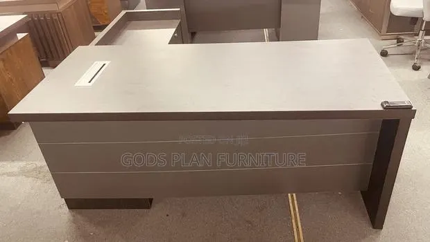 L Shaped Office Table (9304-18) · Photo 1