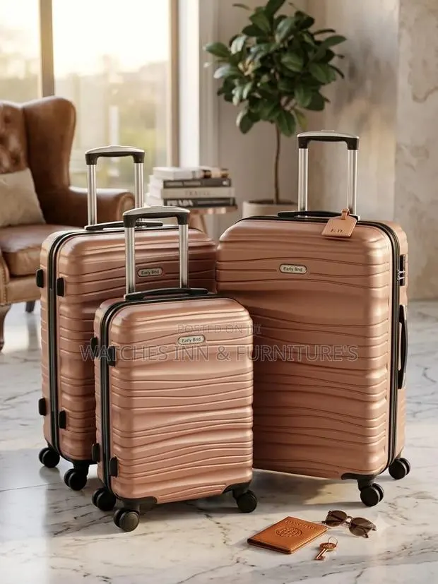 Quality Luggage 3 in 1 Set · Photo 1