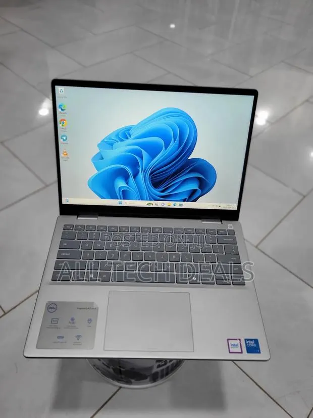 Laptop Dell Inspiron 14 16GB Intel Core 7 SSD 512GB · Photo 4