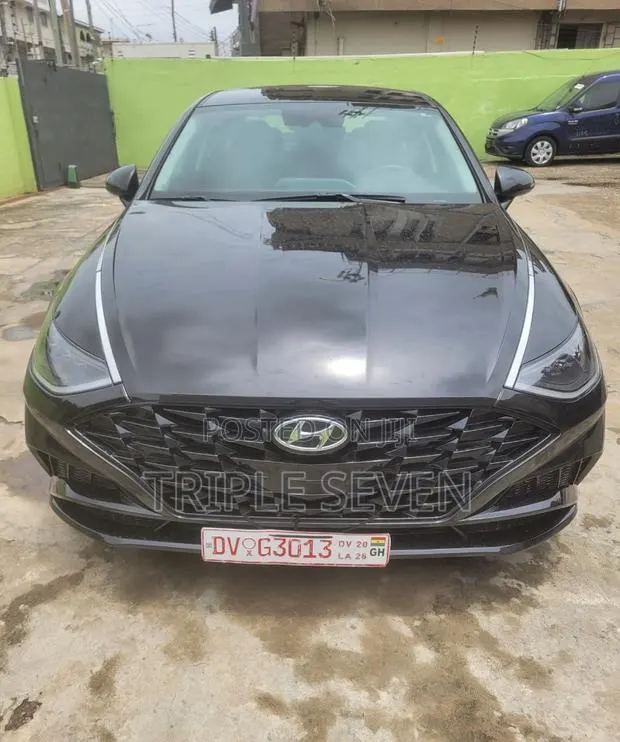 Hyundai Sonata SE 2023 Black · Photo 1
