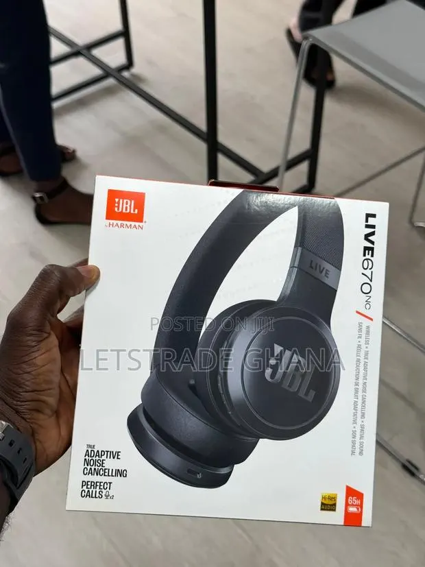 JBL Live 670 Noise Cancellation · Photo 1