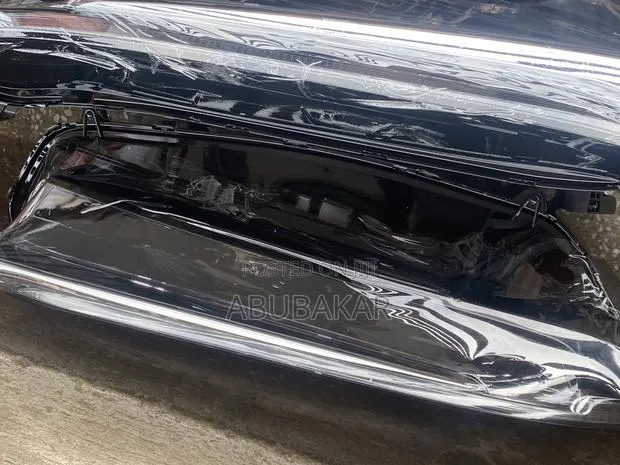 Honda CRV 2023 Headlight Pair Available · Photo 1