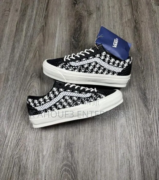 Vans OTW Old Skool 36 Available · Photo 1