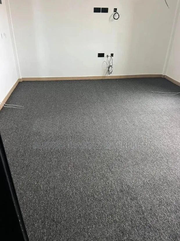 Durable Office Woolen Carpet · Photo 1