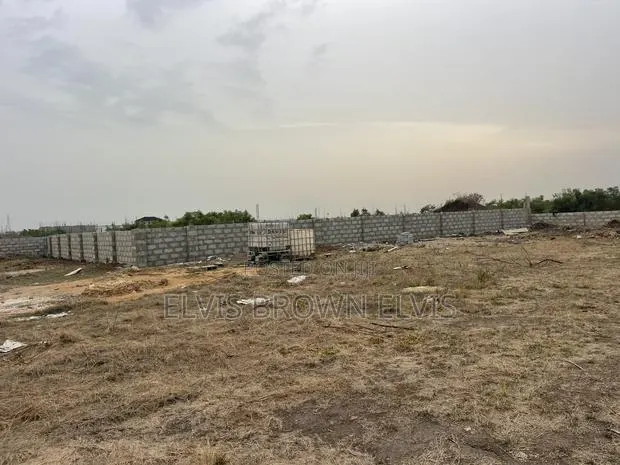 Land for Sale at Borteyman Very Nice Environment · Photo 1