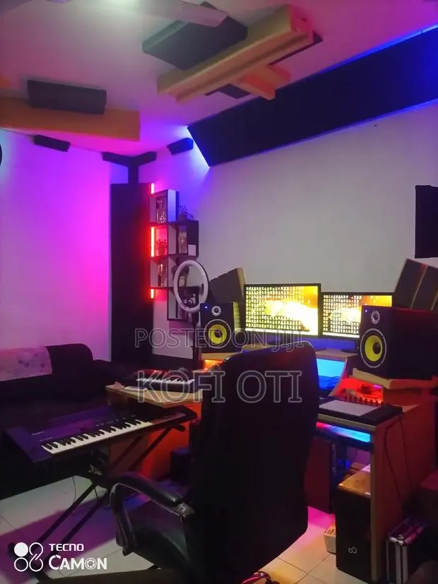 Music Production/Sound Engineering Classes · Photo 1