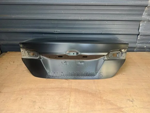 Toyota Camry 2012-2014 Boot · Photo 1