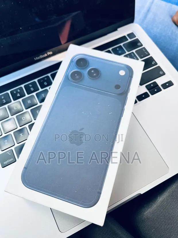New Apple iPhone 17 Pro Max 256 GB Blue