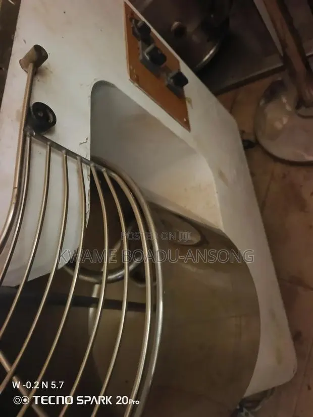 Flour Mixer · Photo 1
