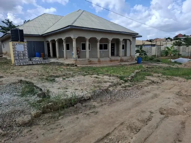 One Full Plot of Land for Sale in Sokoban Apaaso · Photo 1