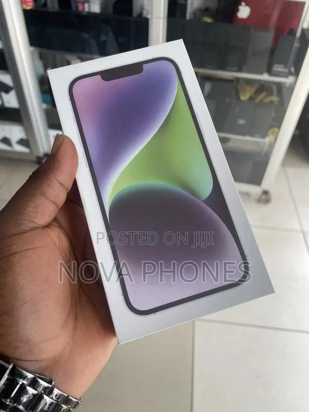 New Apple iPhone 14 Plus 128 GB White · Photo 1