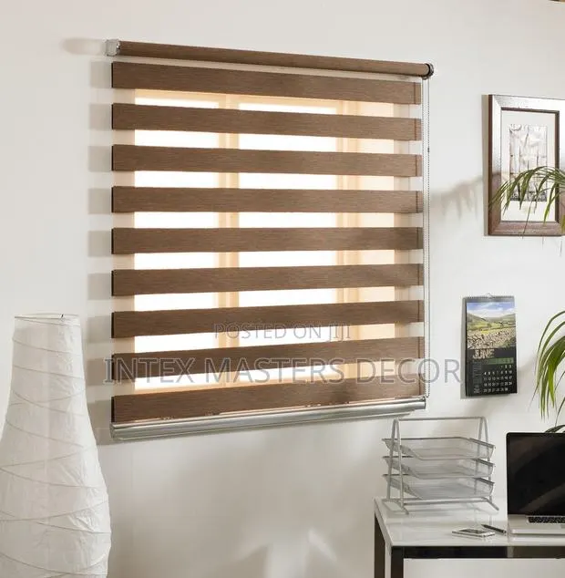 Brown Ready to Hung Blinds · Photo 1