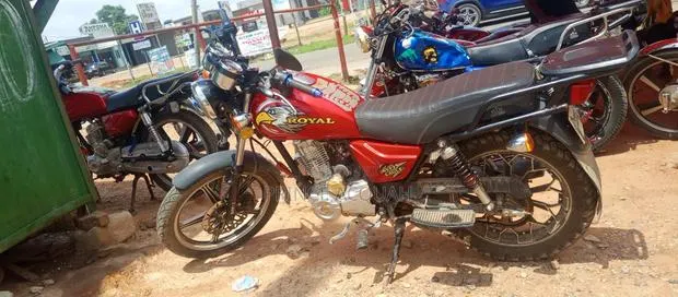 Royal RY125 2025 Red · Photo 1