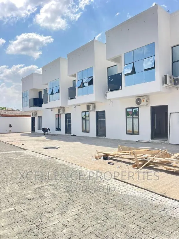 2bdrm Duplex in Xcellence Properties, School Junction for rent · Photo 1