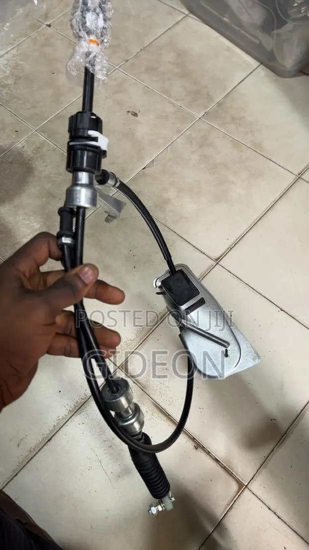 Toyota Corolla 2009 Automatic Gear Cable · Photo 1