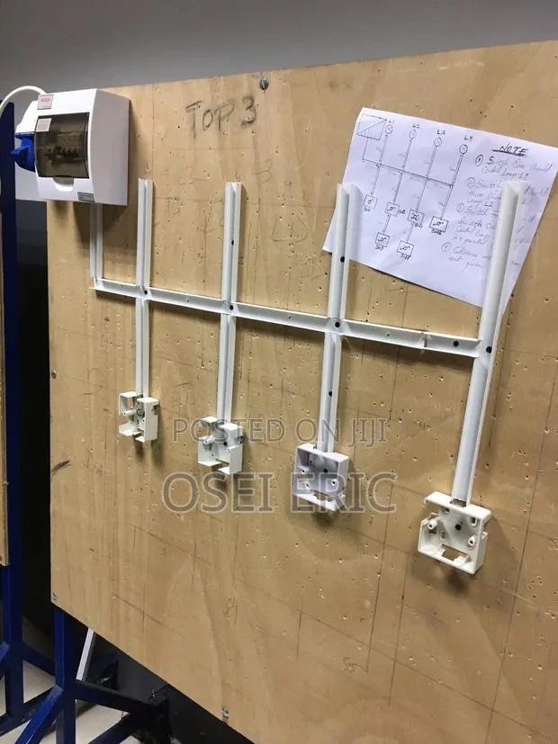 Electrician · Photo 1