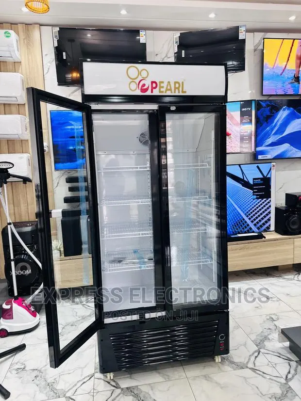 Friendly Budget on PVC 622-2b Pearl Display Fridge Pearl · Photo 1