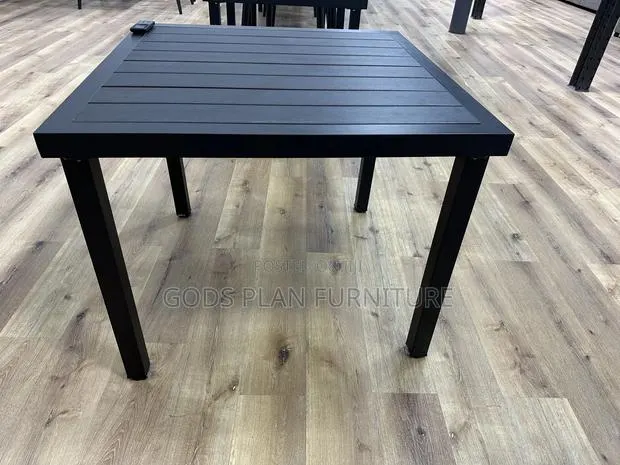 Outdoor Dining Table (90s) · Photo 1