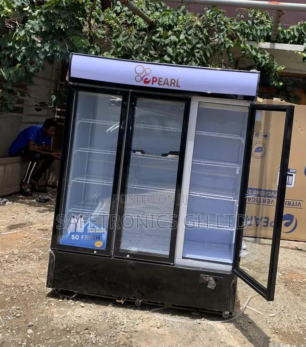 Just Order Pearl 950 Liters 3 Doors Display Fridge Cooler PVC-150 · Photo 1