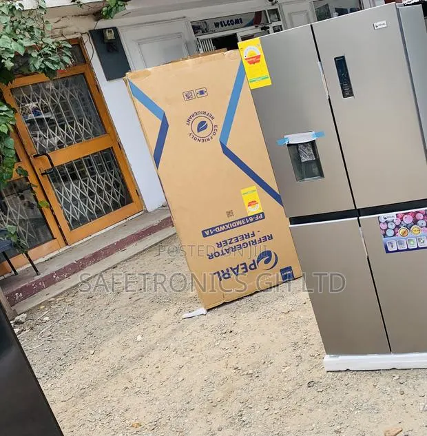 Exclusive Good 4 Doors Pearl 421L Side by Side Fridge · Photo 1