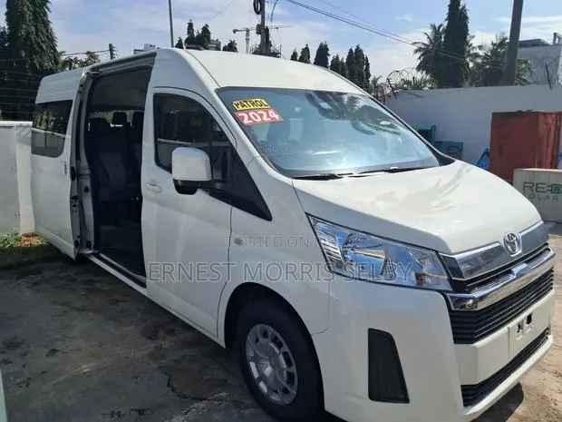 Toyota Harrier S 2024 White · Photo 1