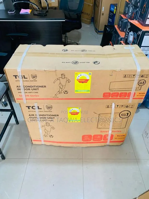 Steamedlined Body TCL 1.5hp Air Conditioner · Photo 1