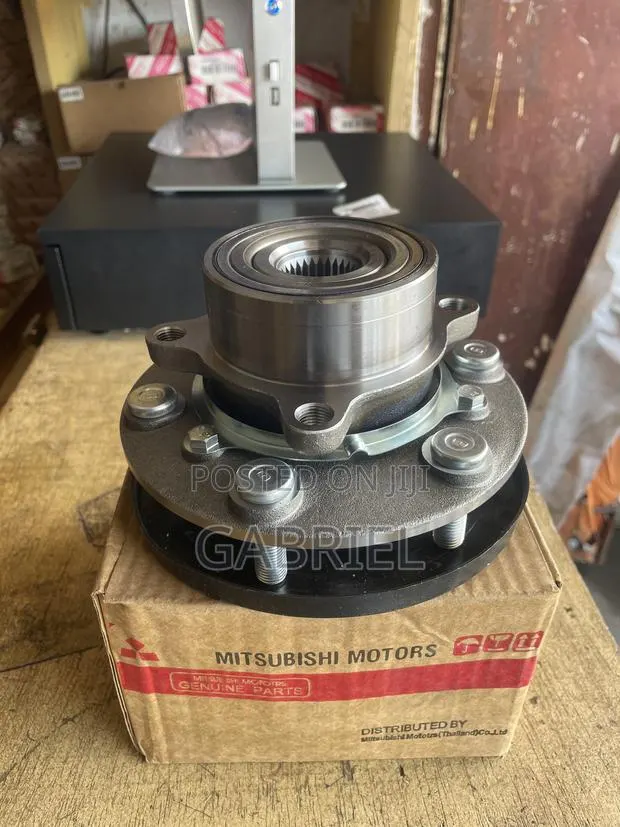 L200 Wheel Hub · Photo 1