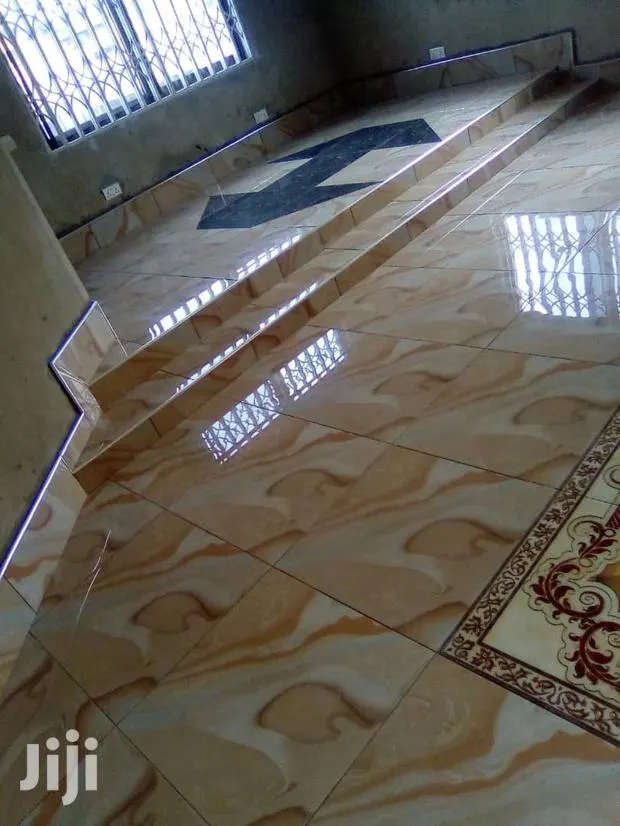 Tiler Tiller · Photo 1