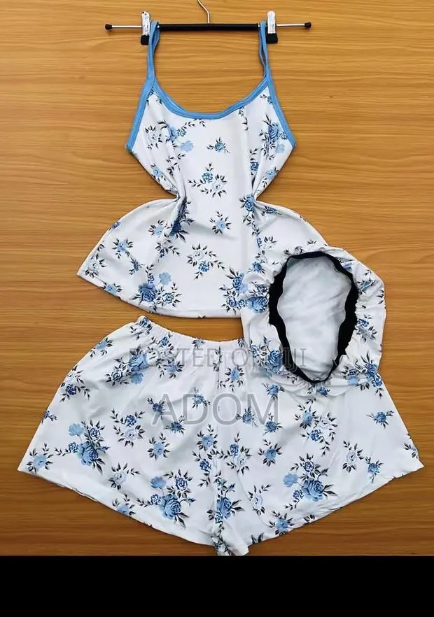 3 in 1 Nightwear · Photo 1