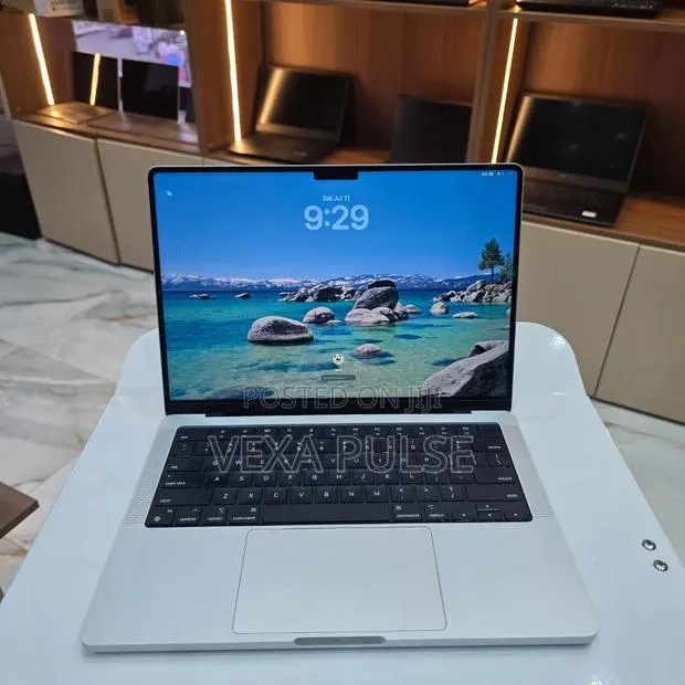 Laptop Apple MacBook Pro 2021 M1 16GB Apple M1 Pro SSD 1T · Photo 1