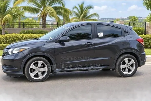 Honda HR-V 4dr SUV (1.5L 4cyl CVT) 2016 Purple · Photo 1