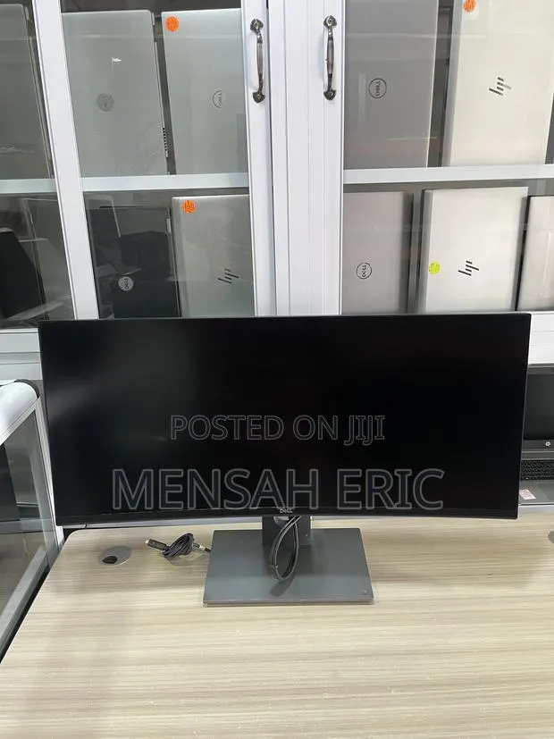 Dell 34 Inches Curve Monitor · Photo 1