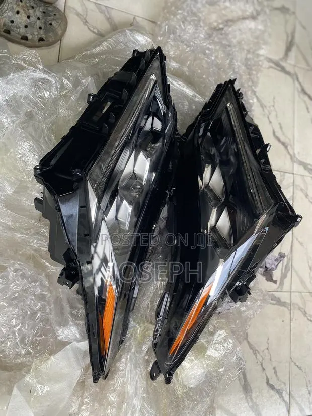 RX 350 2016,2017,2018 Headlight · Photo 1