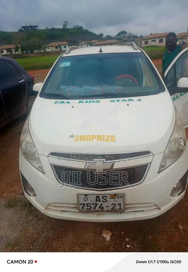 Chevrolet Spark 2015 White · Photo 1