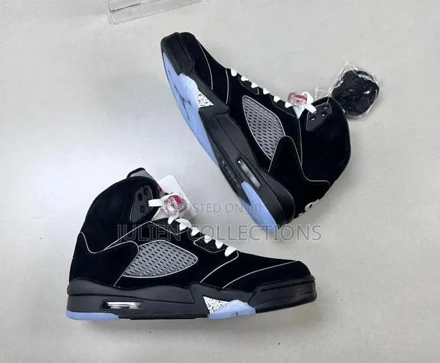 Jordan Retro 5 Black White and Sea Blue · Photo 1