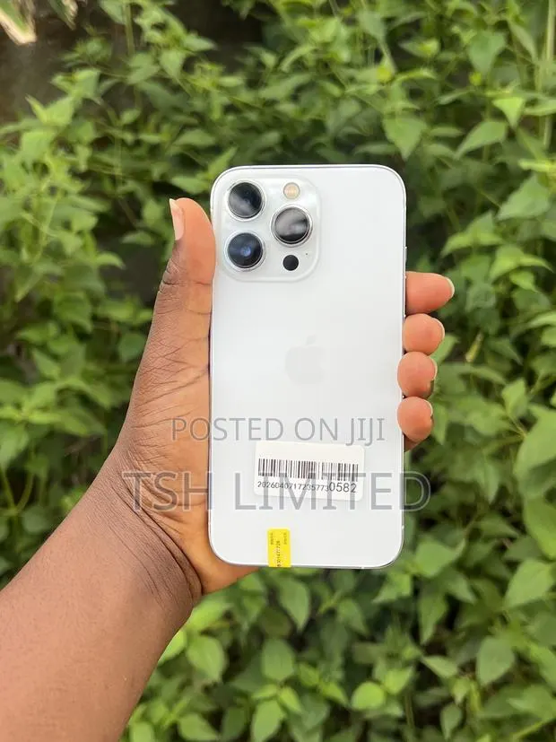 Apple iPhone 13 Pro 128 GB White · Photo 1