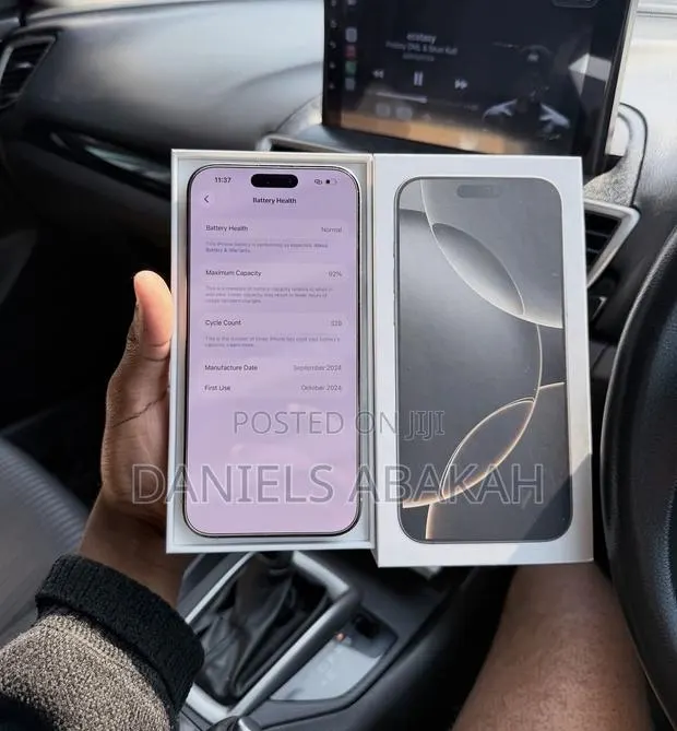 New Apple iPhone 16 Pro Max 512 GB Silver · Photo 1