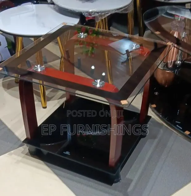 Glass Coffee Table · Photo 1