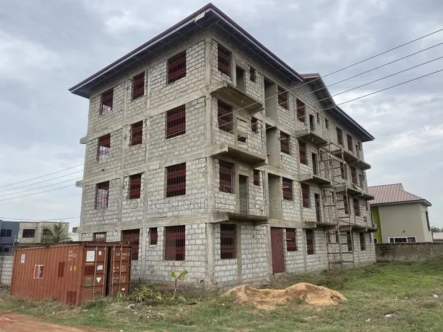 12bdrm Apartment in Comm 25 Hfc Estate, Tema Metropolitan for sale · Photo 1