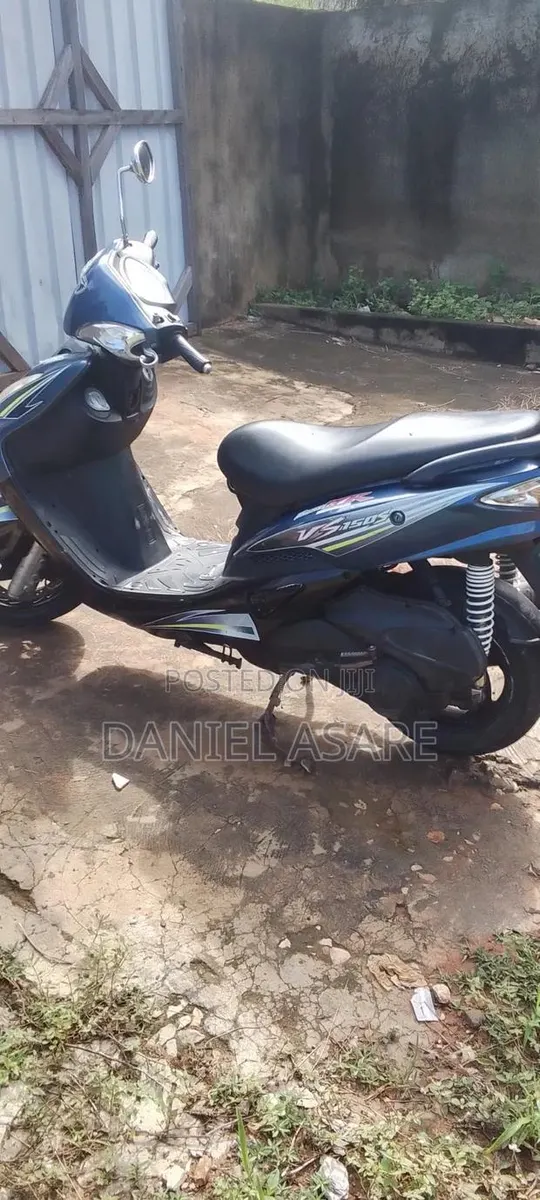 Motorcycle 2016 Blue · Photo 1