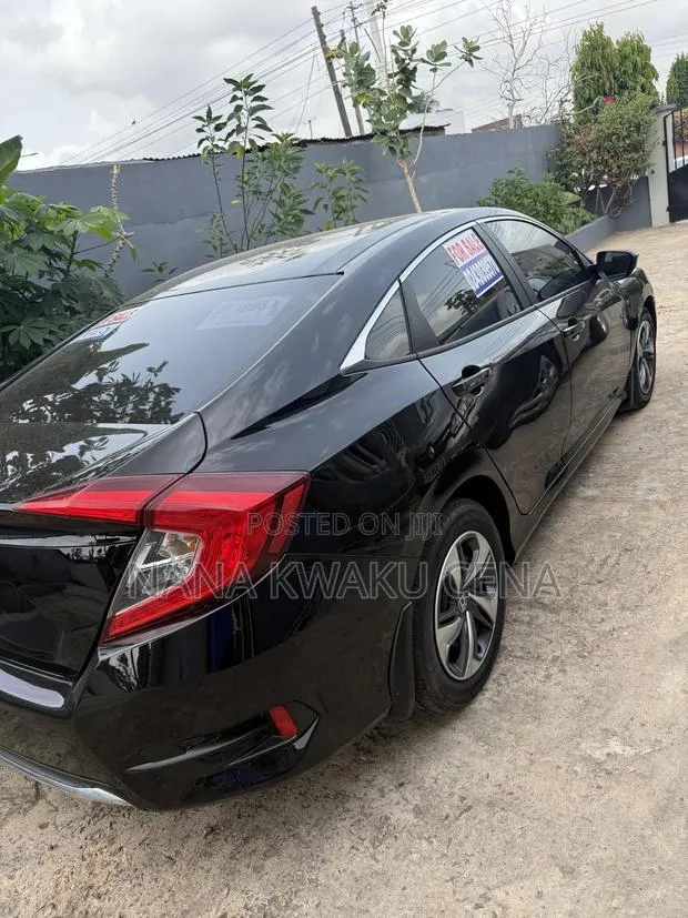 Honda Civic Sport 2021 Black · Photo 1